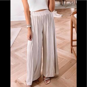 NEW Tan Beige petal and pup Cher wide leg pants